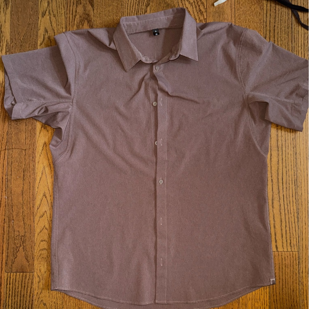 lululemon athletica Men's Airing Easy Button Down Shirt - brownish red